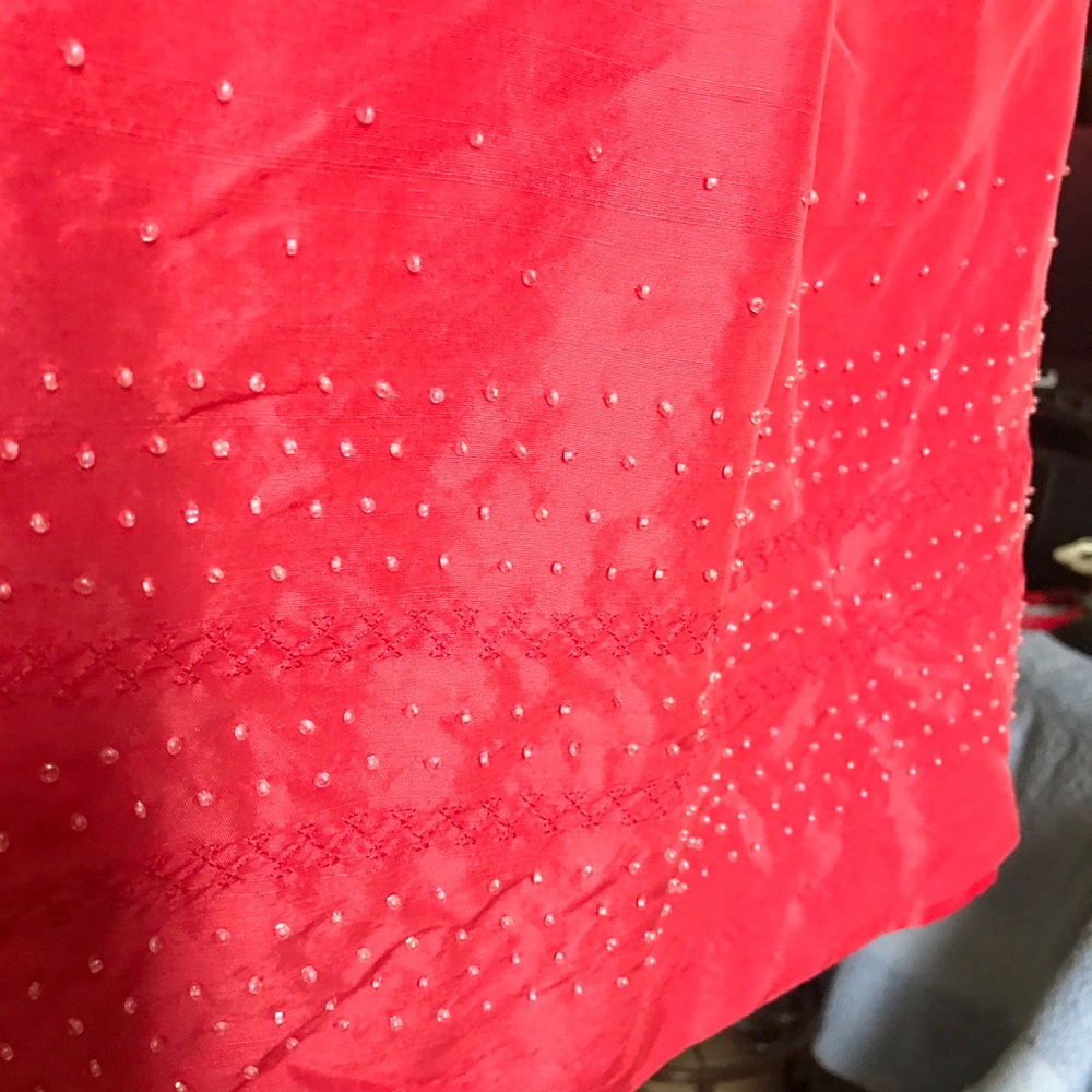 Dresses - Picture 3 of 3